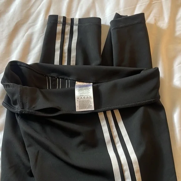 Climalite Adidas athletic capris - Picture 5 of 5